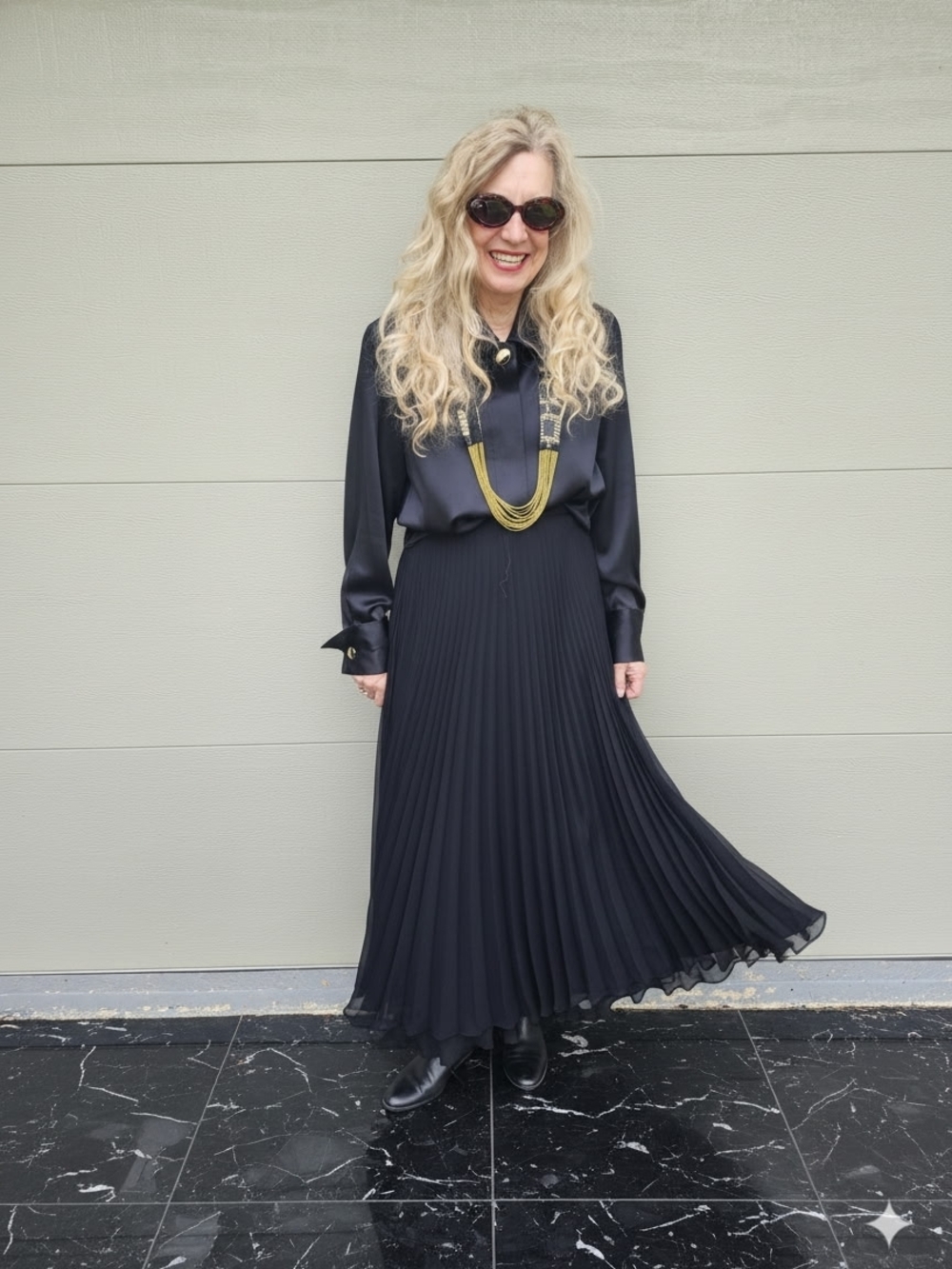 Escada NWOT Stunning Pro Clean Flowing Black Pleated Maxi Skirt, 8, $95
